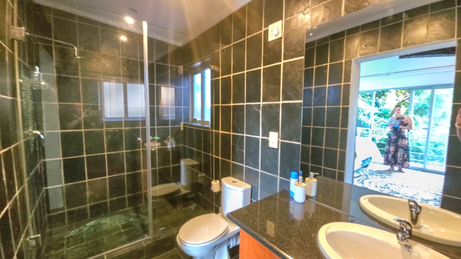 6 Bedroom Property for Sale in Kosmos Ridge North West